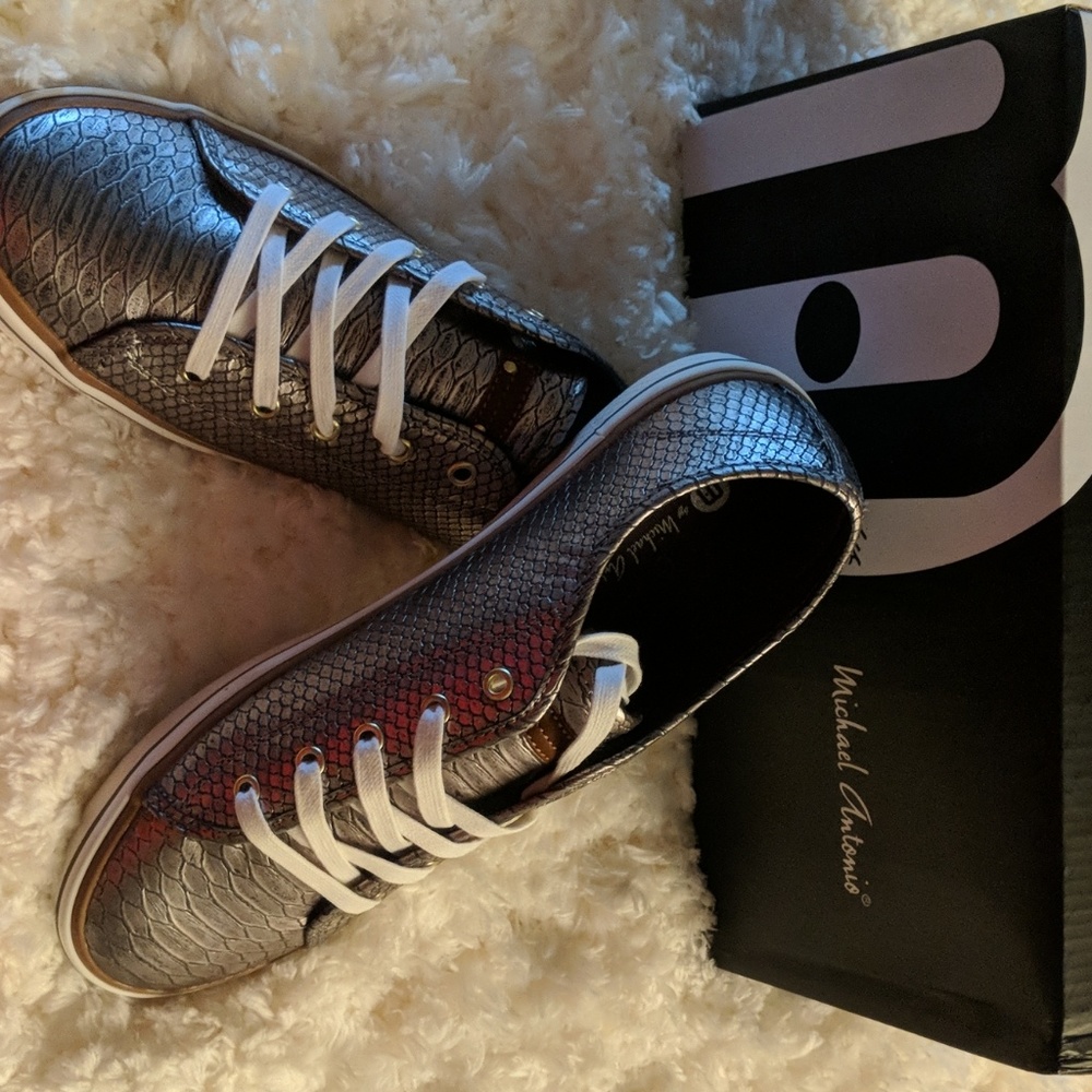 Micheal Antonio (women's sneakers)